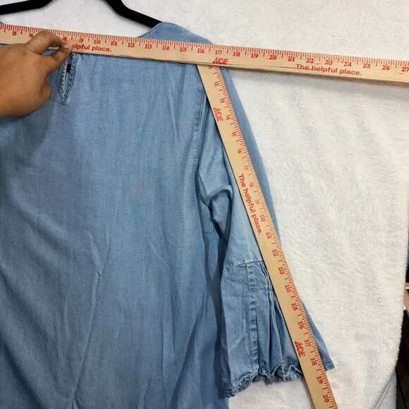 J Jill L Denim Bell Sleeve Chambray Top Lightweight Tencel Boho Minimalist - Picture 7 of 9